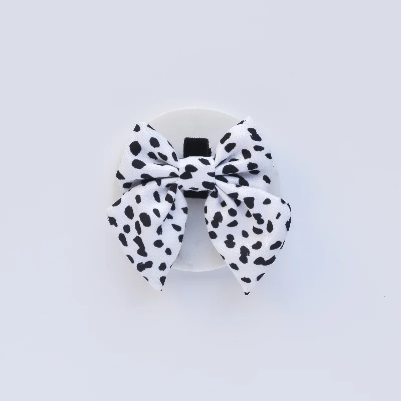 Monochrome Spots Sailor Bow Tie